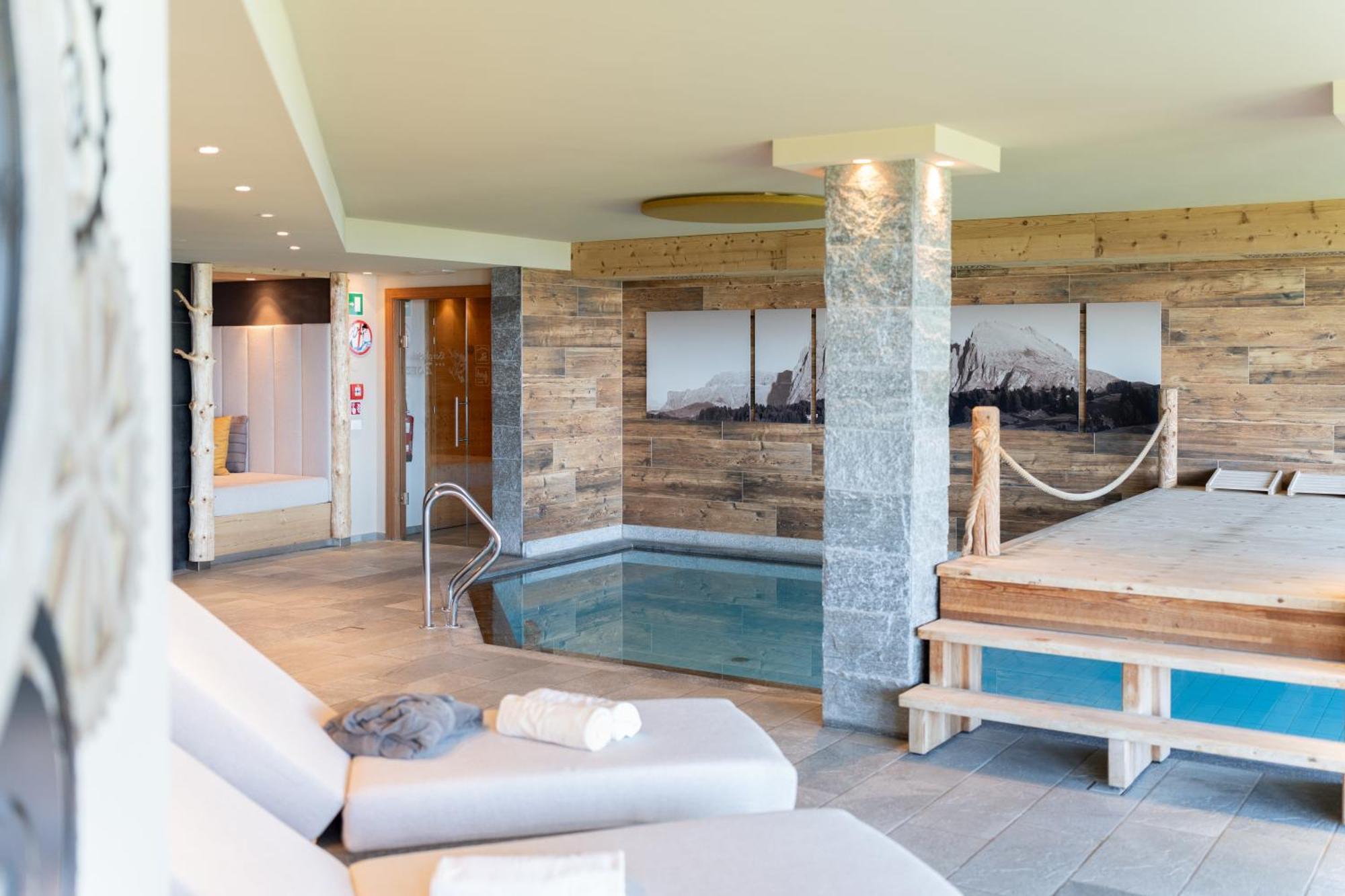 Berghotel Zorzi Alpe Di Siusi Ngoại thất bức ảnh